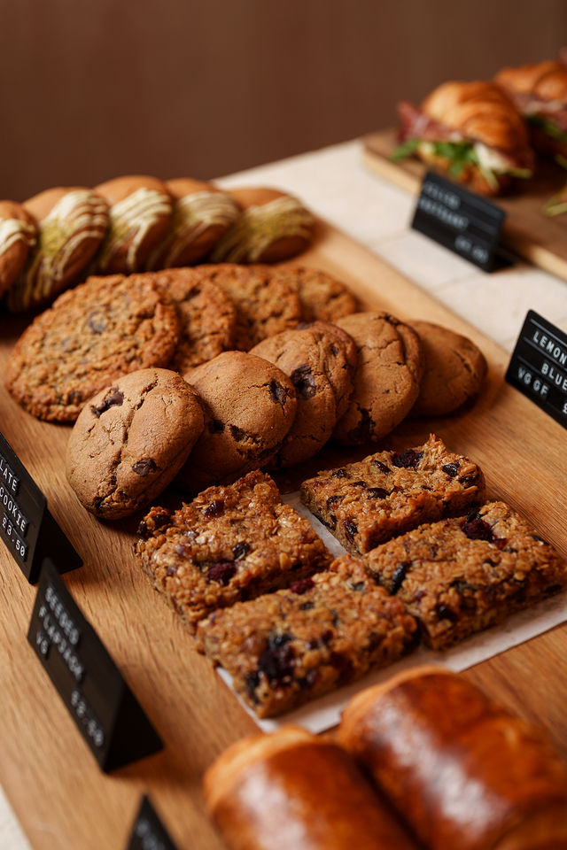 House-made cookies and flapjacks on the ELEMENTS café counter
